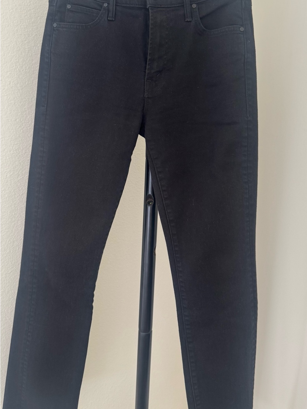 MOTHER Women's RASCAL Ankle Fray Black Jeans - 27